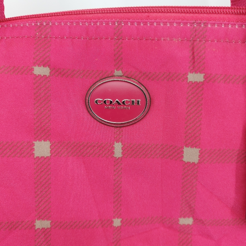 Coach Getaway Packable Nylon Tote bag - Picture 3 of 10